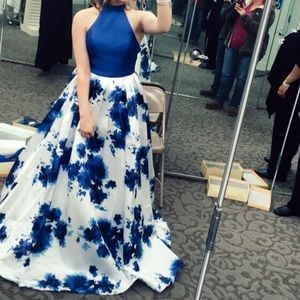 Blue Floral 2 Piece Prom Dress Night Studios Halter Neck Size 6 Formal Gown